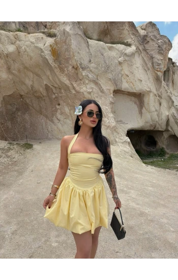 Sarı Boyundan Bağlamalı Balon Etekli Elbise