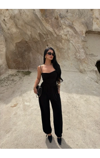 Siyah Luxe Drapeli Askılı Tulum