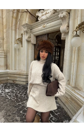 Bej Etekli Örgü Triko Takım