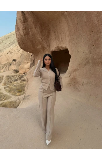 Bej Selanik Düğmeli Takım