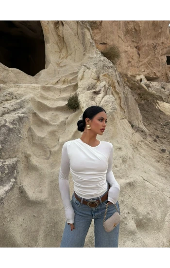 Beyaz Büzgülü Basic Crop