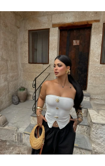 Beyaz Sun Aksesuarlı Straplez Crop