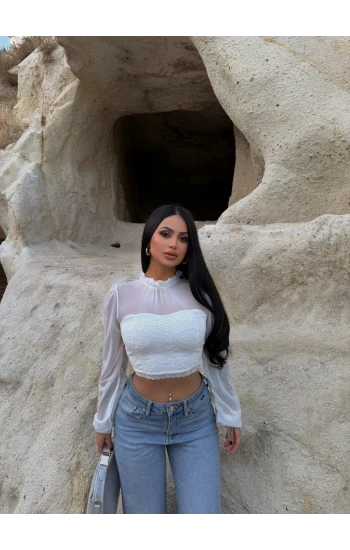 Beyaz Tül Detaylı Güpürlü Bluz