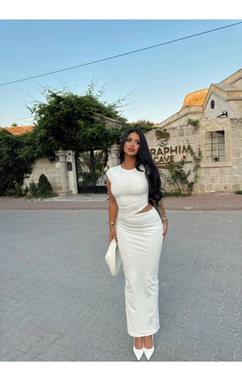 Beyaz Yan Pencereli Maxi Elbise
