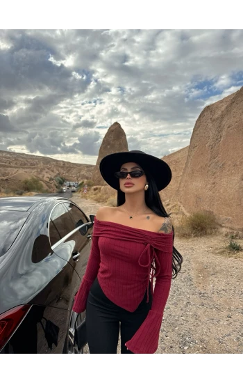 Bordo Yaka Büzgülü Asimetrik Bluz