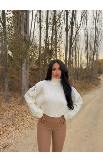 Ekru Boğazlı Fitilli Kazak