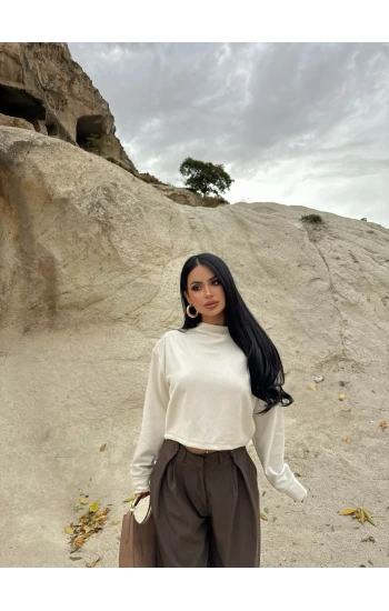 Ekru Dik Yaka Selanik Sweat