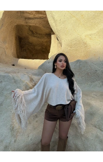 Ekru Püsküllü Panço Kazak