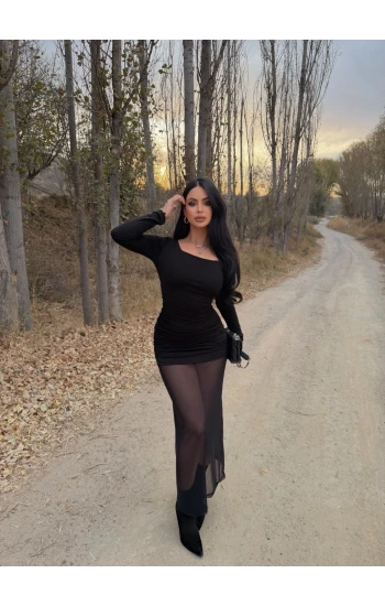 Eteği Tül Kare Yaka Elbise