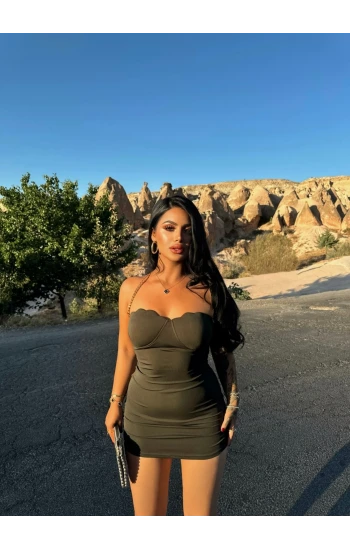 Haki Gloplu Zincir Askılı Elbise