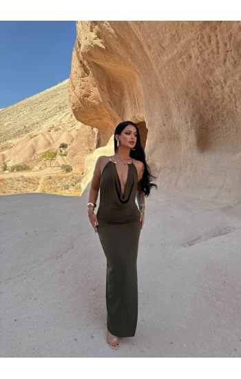 Haki Boyun Aksesuarlı Degaje Elbise