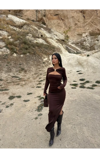 Kahve Aksesuarlı Pencere Detaylı Elbise