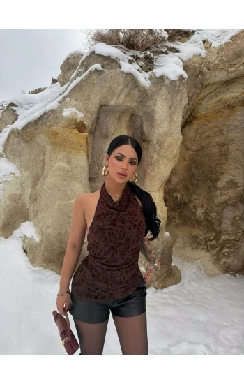 Kahve Boyundan Geçmeli Flok Bluz