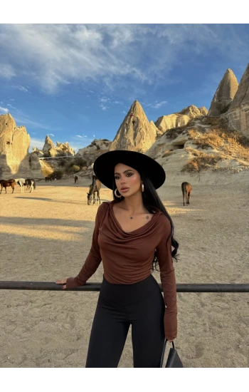 Kahve Gömlek Yaka Degaje Bluz