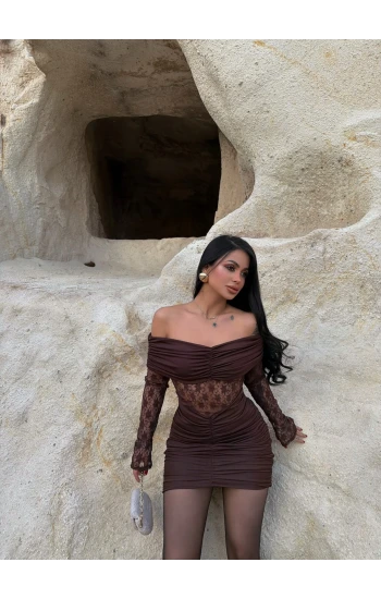 Kahve Güpürlü Düşük Omuz Elbise