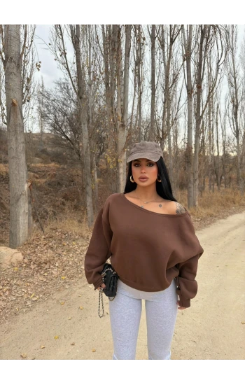 Kahve Kayık Yaka Şardonlu Sweat