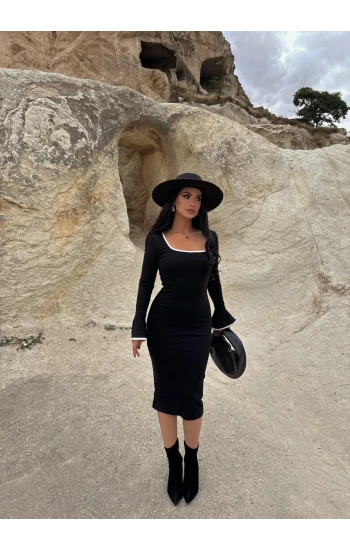 Siyah Kare Yaka Biyeli Kaşkorse Elbise