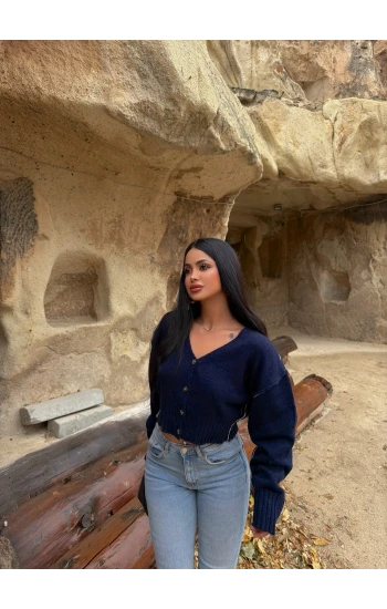 Lacivert Sırt Baskılı Düğmeli Hırka