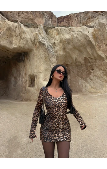 Leopar Desen V Elbise