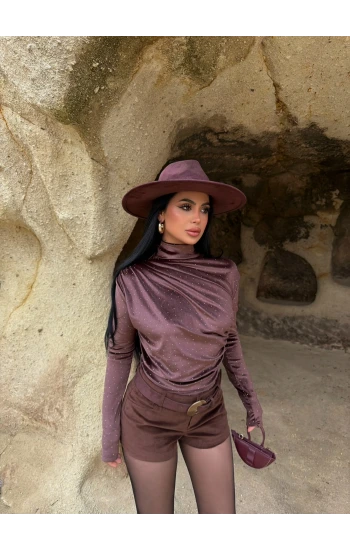 Mürdüm Drape Yaka Taşlı Kadife Bluz