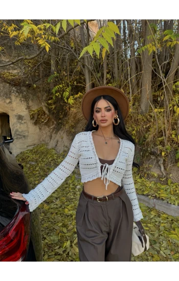 Ön Bağlamalı Ajurlu Triko