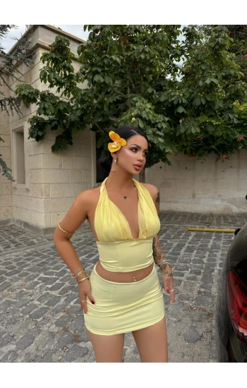 Sarı Tül Detaylı Etekli Takım