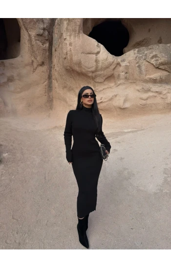 Siyah Balıkçı Yaka Triko Elbise