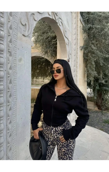 Siyah Bel Korseli Kapşonlu Hırka