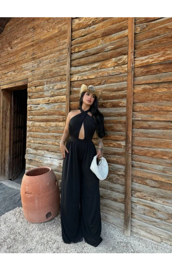 Siyah Yaka Çapraz Bol Paça Tulum