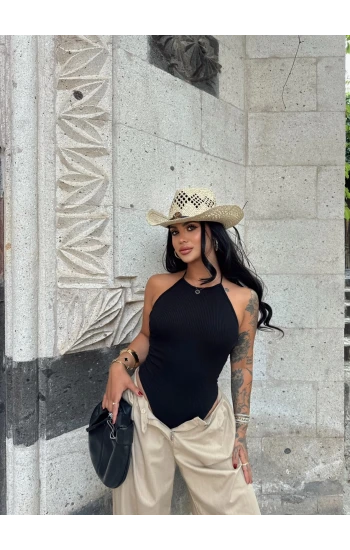 Siyah Boyundan Geçmeli Zıbın