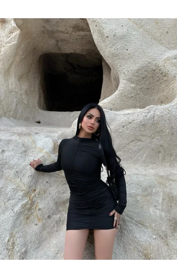 Siyah Büzgülü Mini Elbise