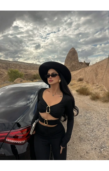 Siyah Çift Aksesuarlı Crop