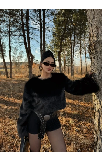 Siyah Crop Kürk