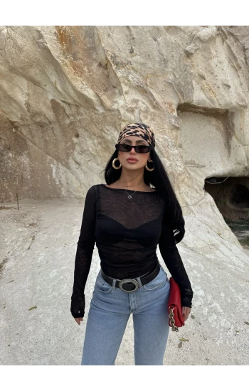 Siyah Kayık Yaka Transparan Crop