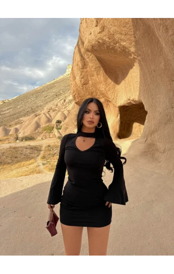 Siyah Kolları Volanlı Scuba Elbise