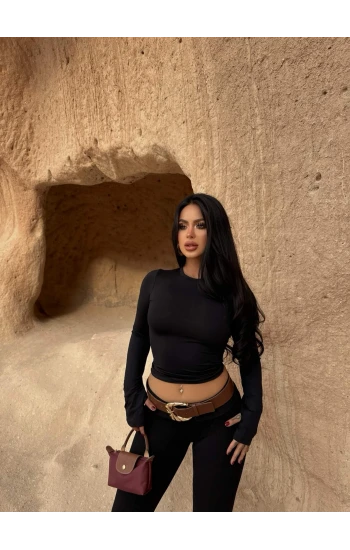 Siyah Parmak Geçmeli Basic Crop