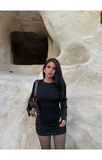 Siyah Parmak Geçmeli Scuba Elbise