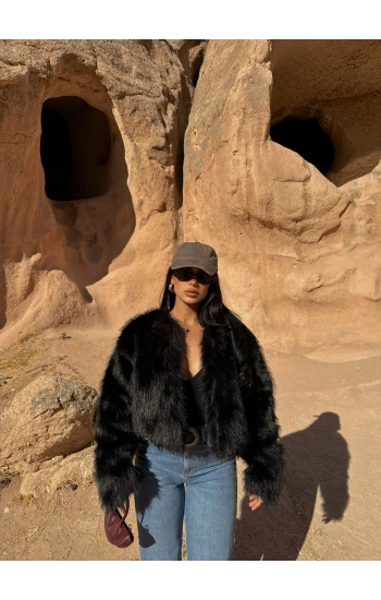 Siyah Pure Kısa Kürk