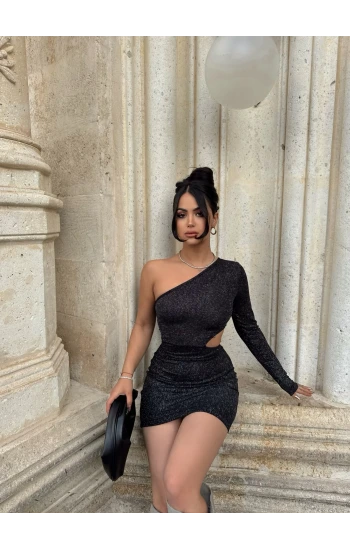 Siyah Simli Yan Pencereli Elbise