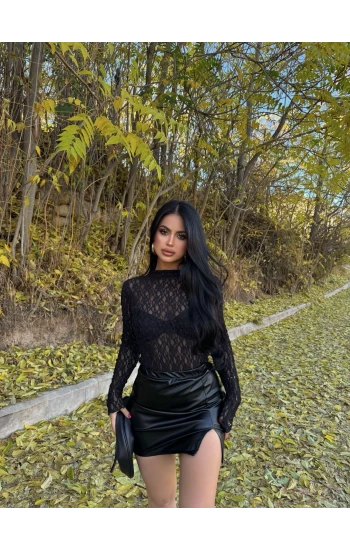 Siyah Tek Yırtmaçlı Suni Deri Etek