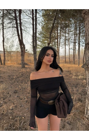 Siyah Tül Detaylı Madonna Bluz