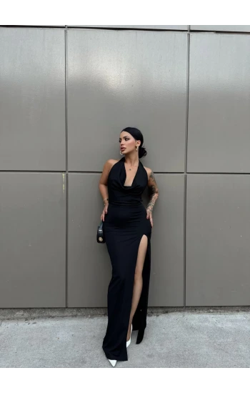 Siyah Yakası Degaje Maxi Elbise