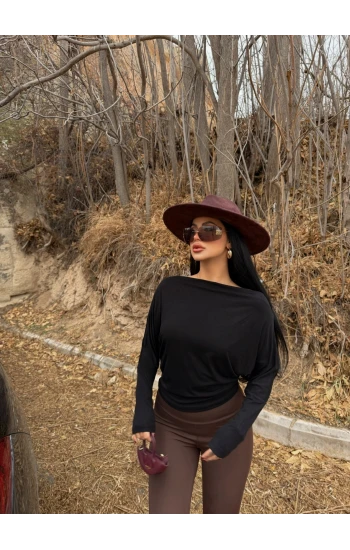 Siyah Yarasa Kol Kayık Yaka Bluz