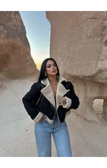 Siyah Süet İçi Kürklü Mont