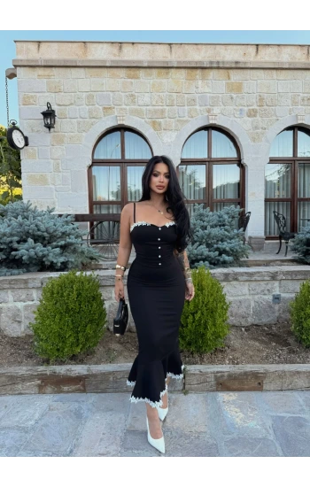 Yaka Düğmeli Güpürlü Atlas Elbise