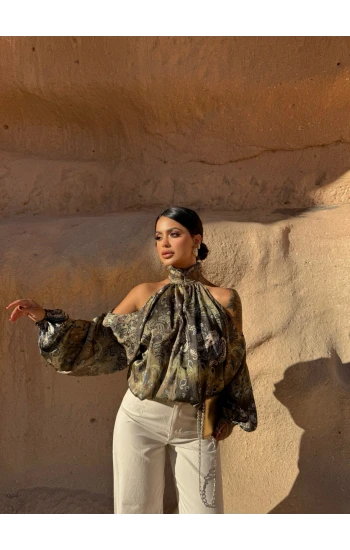 Yeşil Liva Omuz Açık Bluz