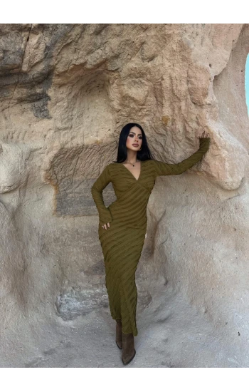 Yeşil V Yaka Ters Dikişli Elbise