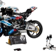 LEGO® Technic BMW M 1000 RR 42130 Model Yapım Seti