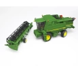 Bruder John Deere Biçerdöver T670i