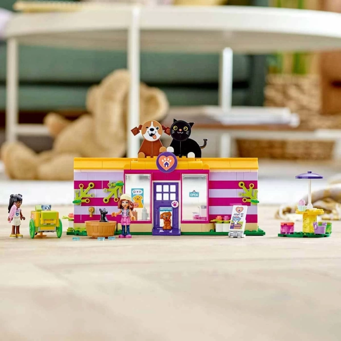 LEGO Friends Evcil Hayvan Sahiplenme Kafe’si 41699